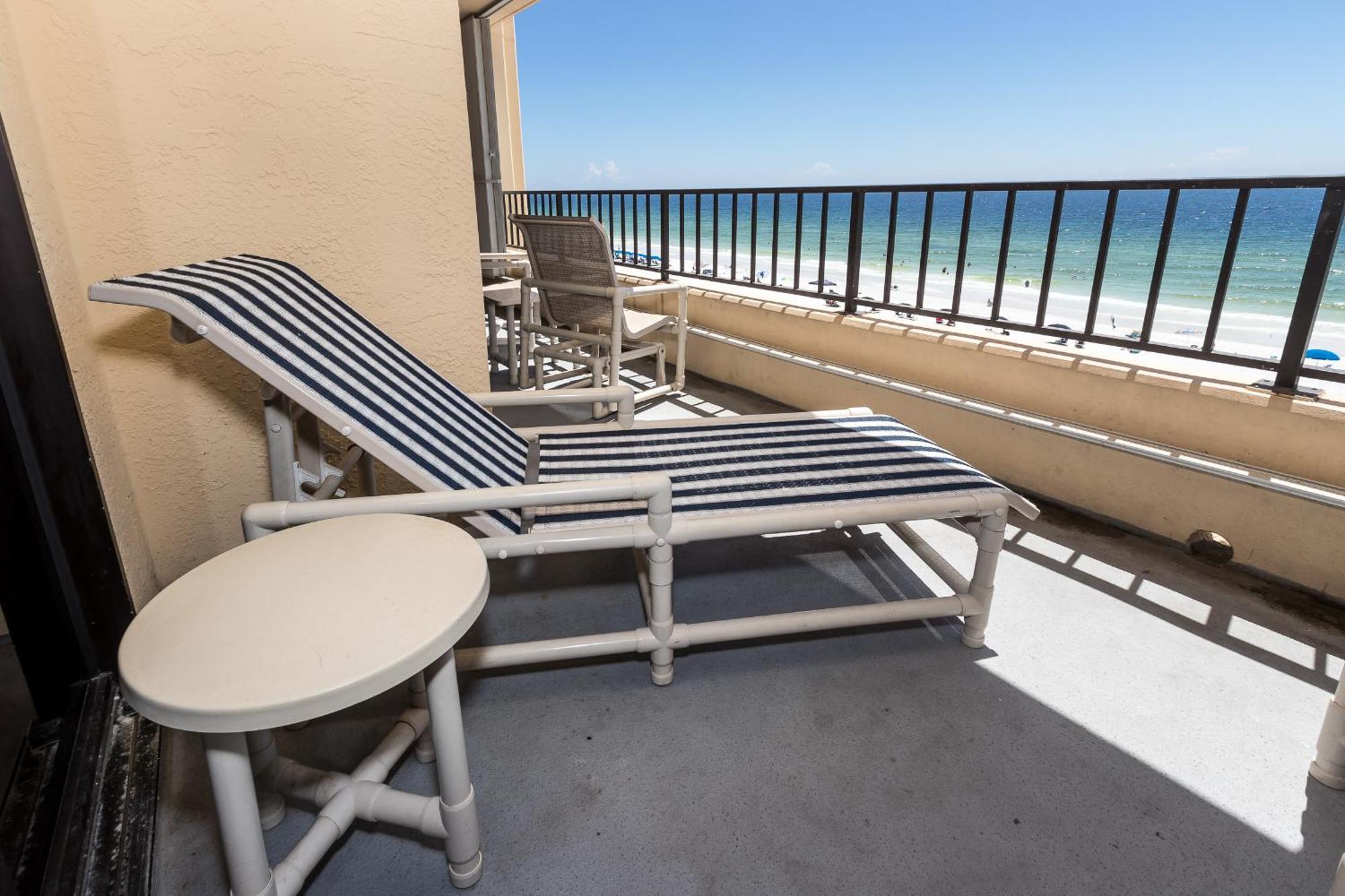 Surf Dweller 502: THE BEACH IS CALLING AND THIS IS THE PERFECT CONDO! HUGE! Fort Walton Beach Exterior foto